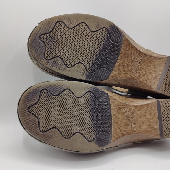 Dansko womens 40 9.5-10 Gray Sam Leather Floral Embossed Leather Clog Sandals - Picture 8 of 13